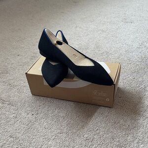 Chic Black Women's Flats